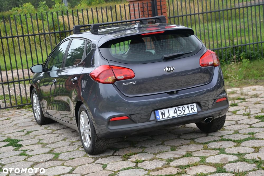Kia Ceed 1.6 GDI Dream Team Edition - 5