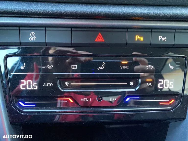 Volkswagen T-Roc 1.0 TSI Base - 19