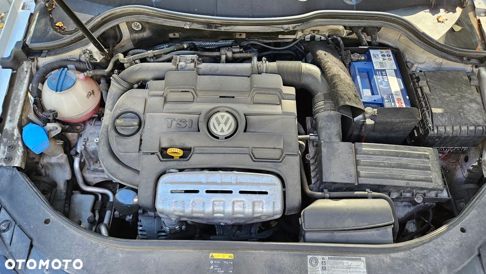 Volkswagen Passat - 28