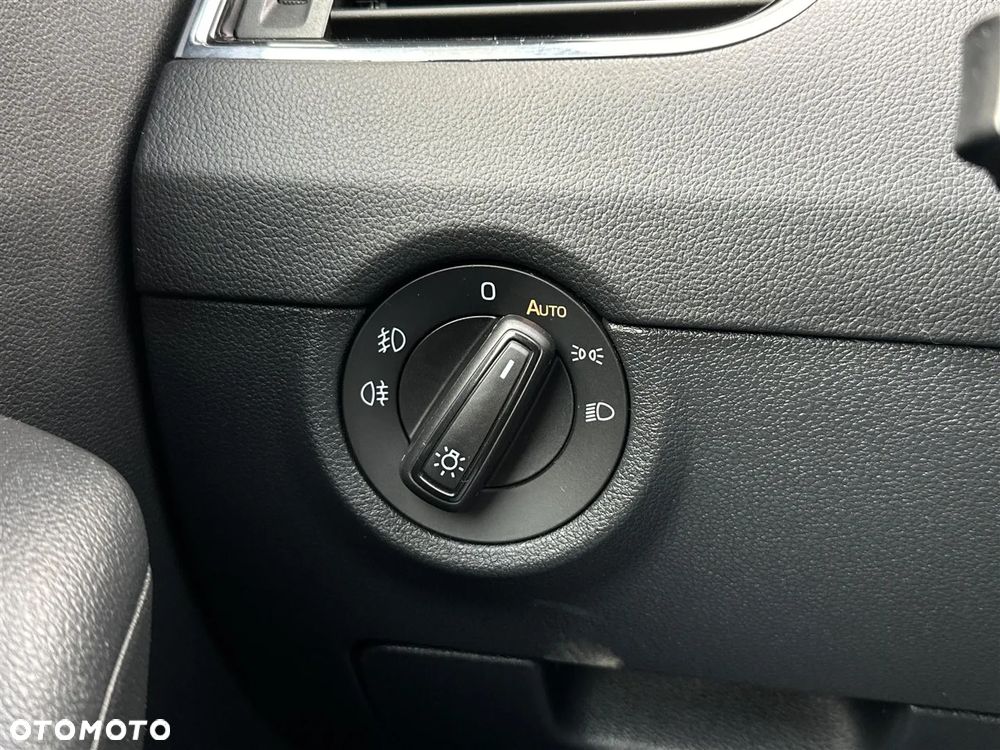 Skoda Octavia 1.6 TDI SCR Ambition - 16