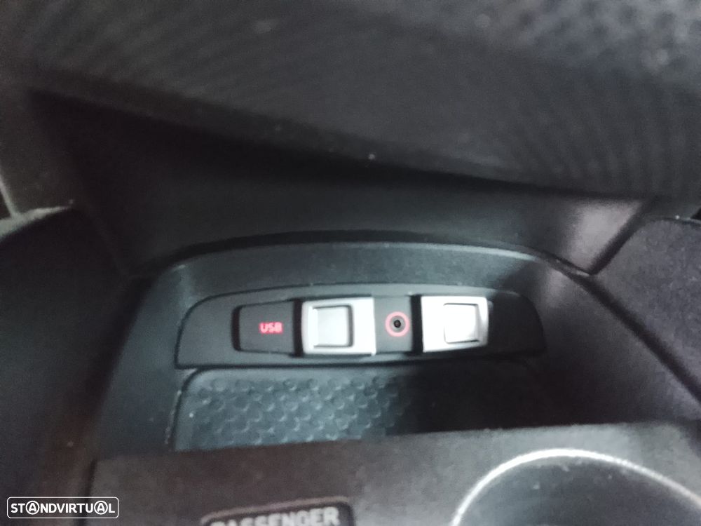 SEAT Leon 1.6 TDI Sport - 22