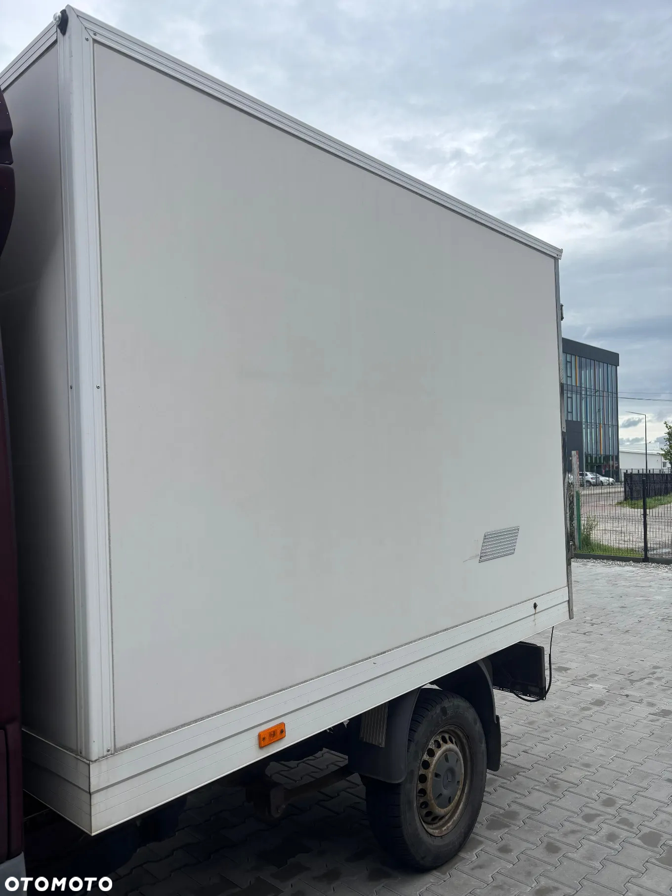 Mercedes-Benz SPRINTER 219 - 14