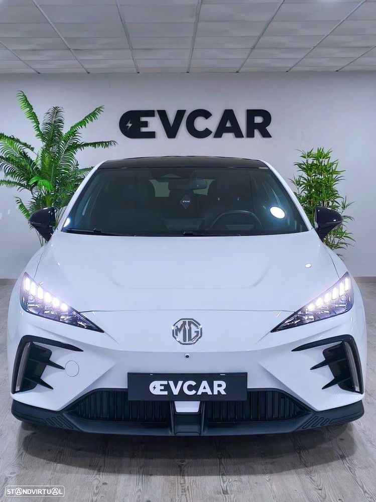MG MG4 64 kWh Luxury - 15