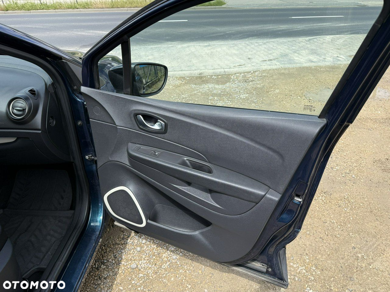 Renault Captur - 15