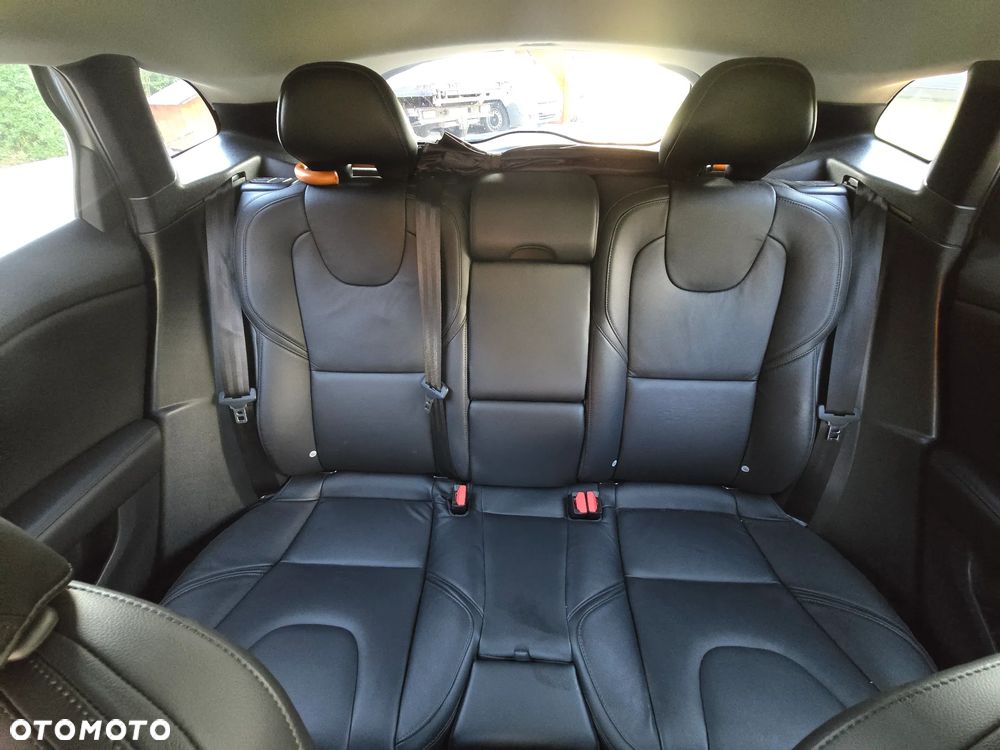 Volvo V40 D3 Geartronic Inscription - 13