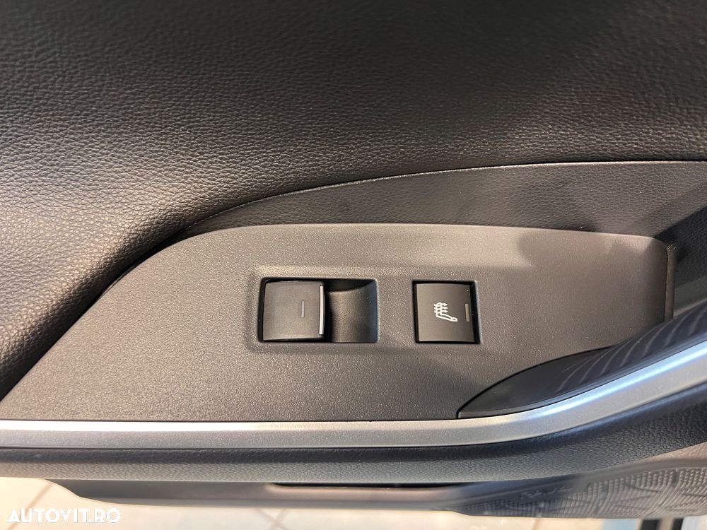Toyota RAV4 2.5 PHEV VVT-iE 4x4 Style Bi-Tone - 15
