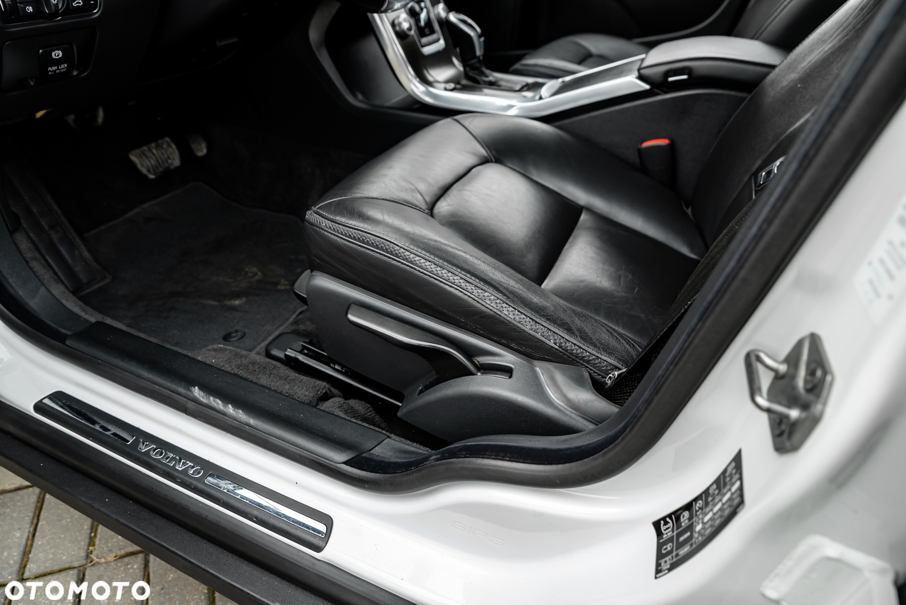 Volvo XC 70 - 22