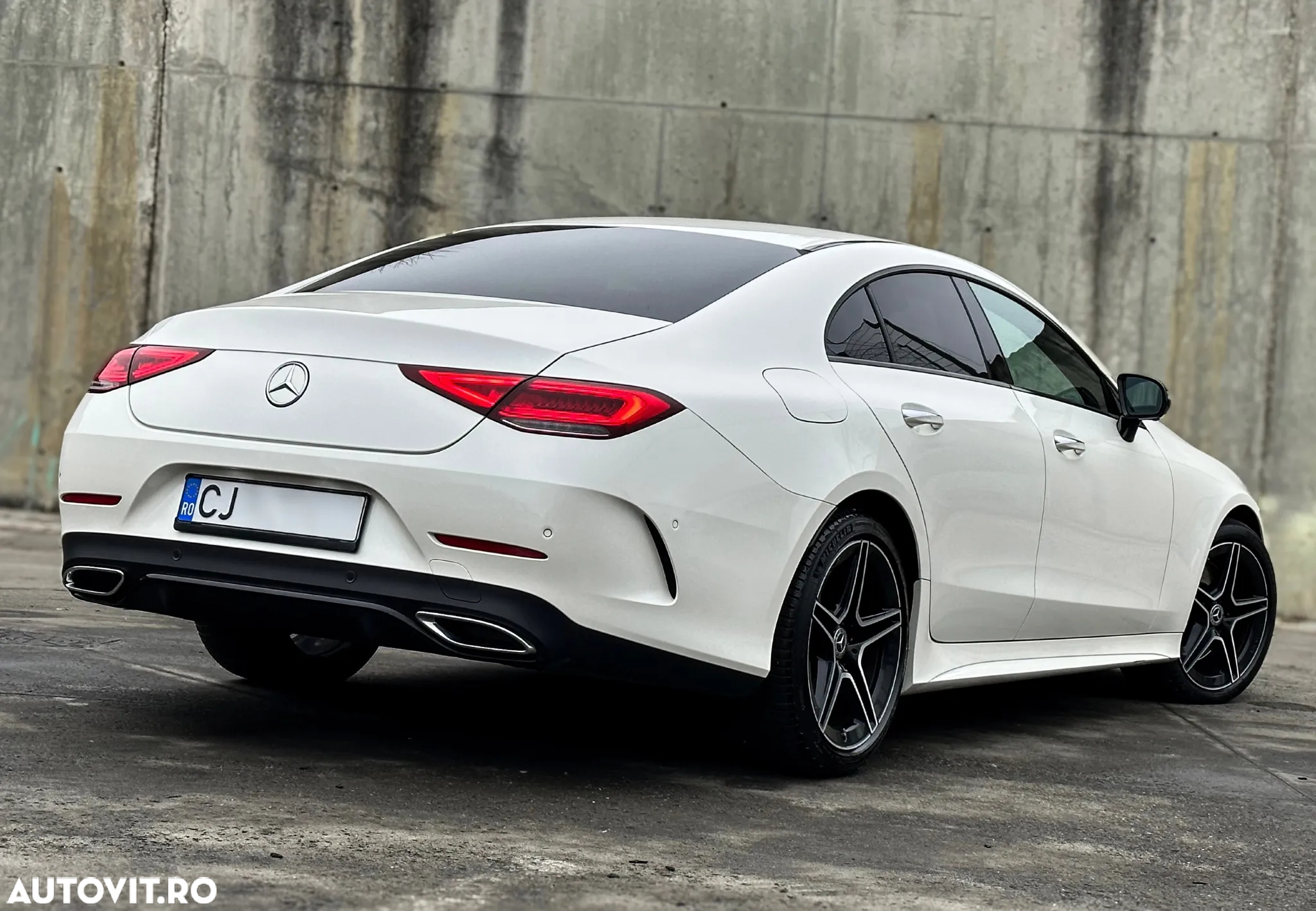 Mercedes-Benz CLS 400 d 4Matic 9G-TRONIC AMG Line - 4