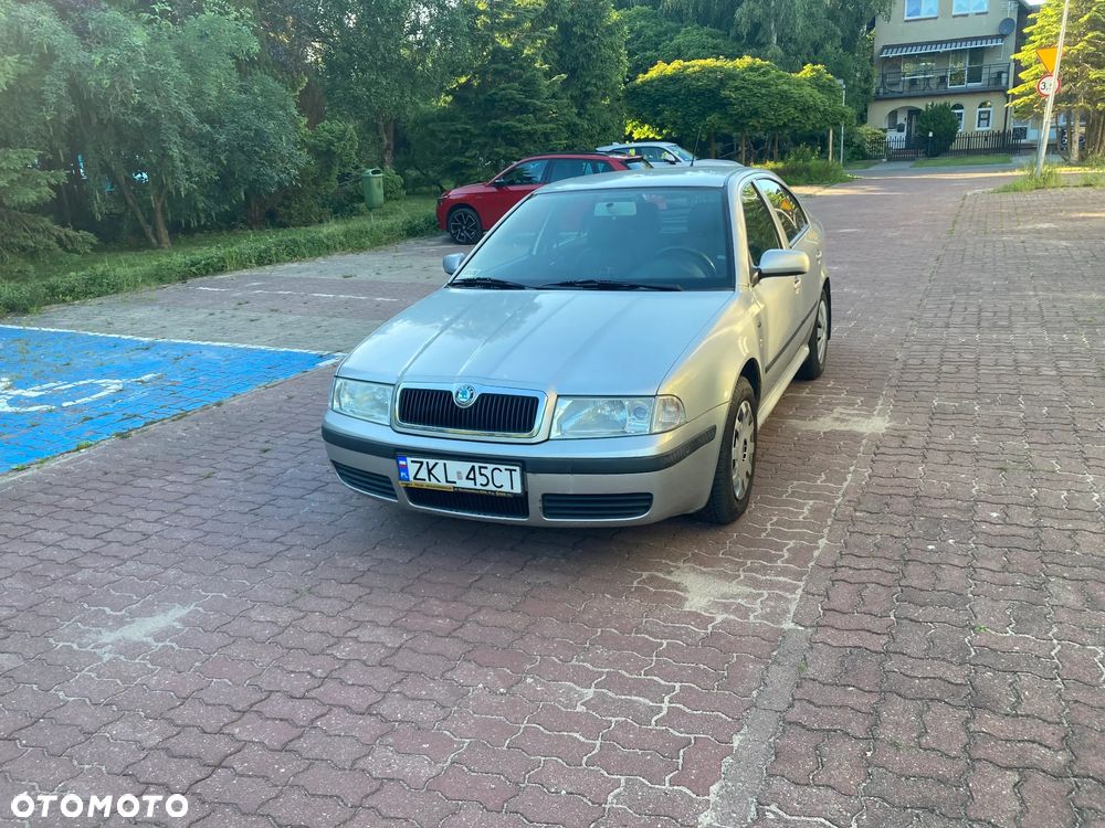 Skoda Octavia 1.6 Classic - 2