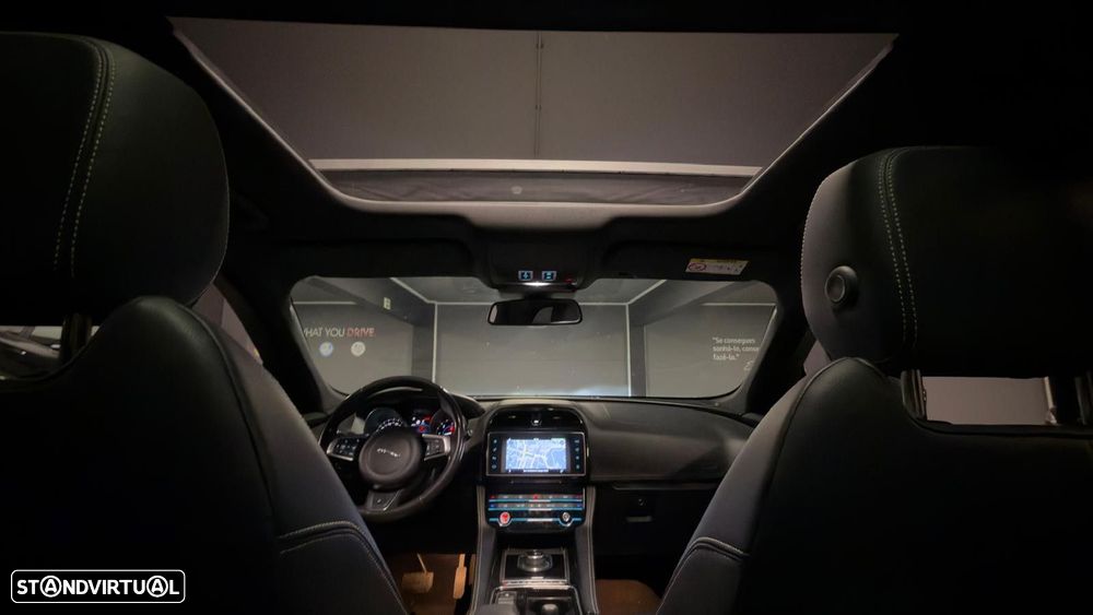 Jaguar F-Pace 2.0 i4D R-Sport AWD Aut. - 22