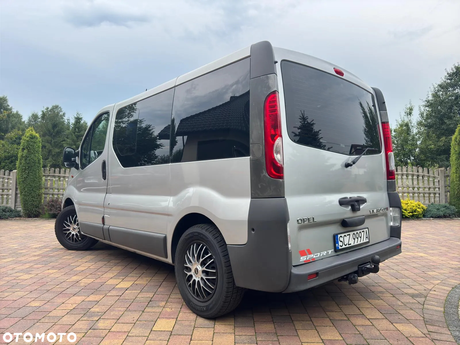Opel Vivaro - 2
