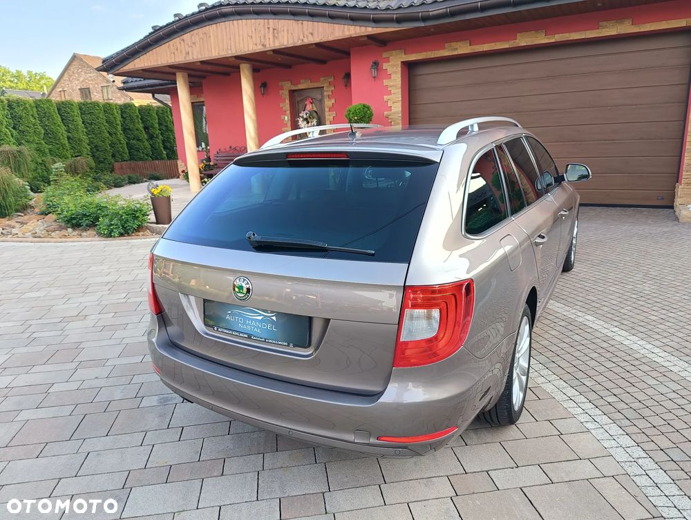 Skoda Superb 2.0 TDI DSG Exclusive - 20