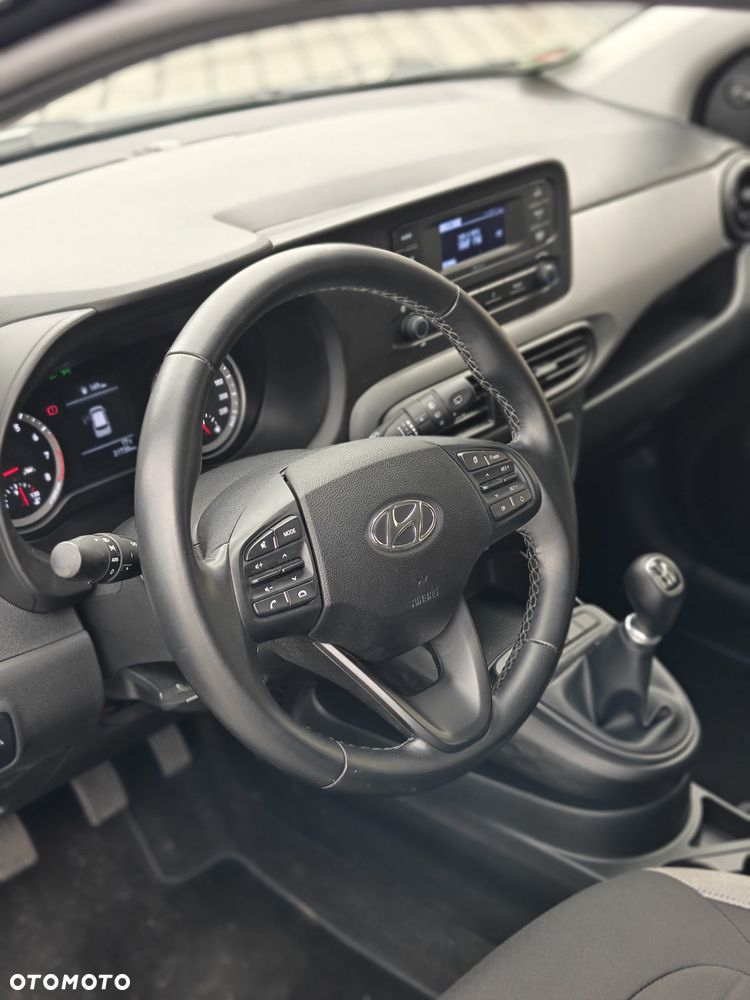 Hyundai i10 - 24