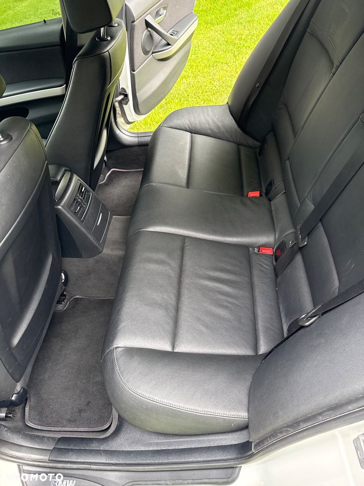 BMW Seria 3 - 27