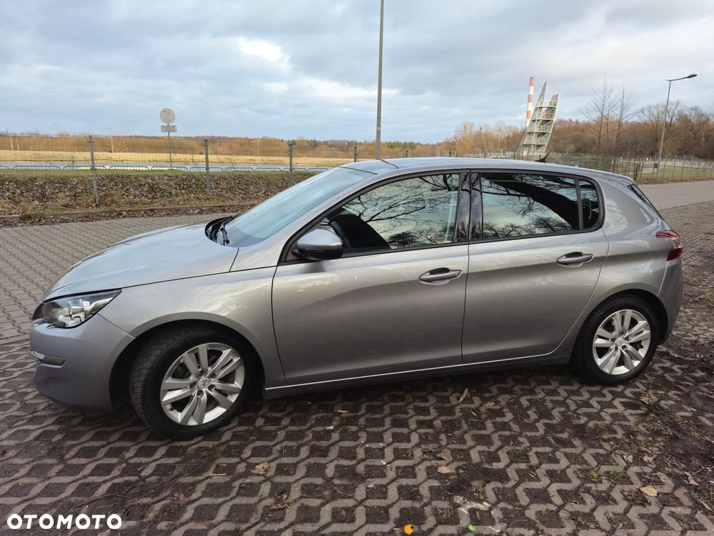 Peugeot 308 1.6 THP Active - 32