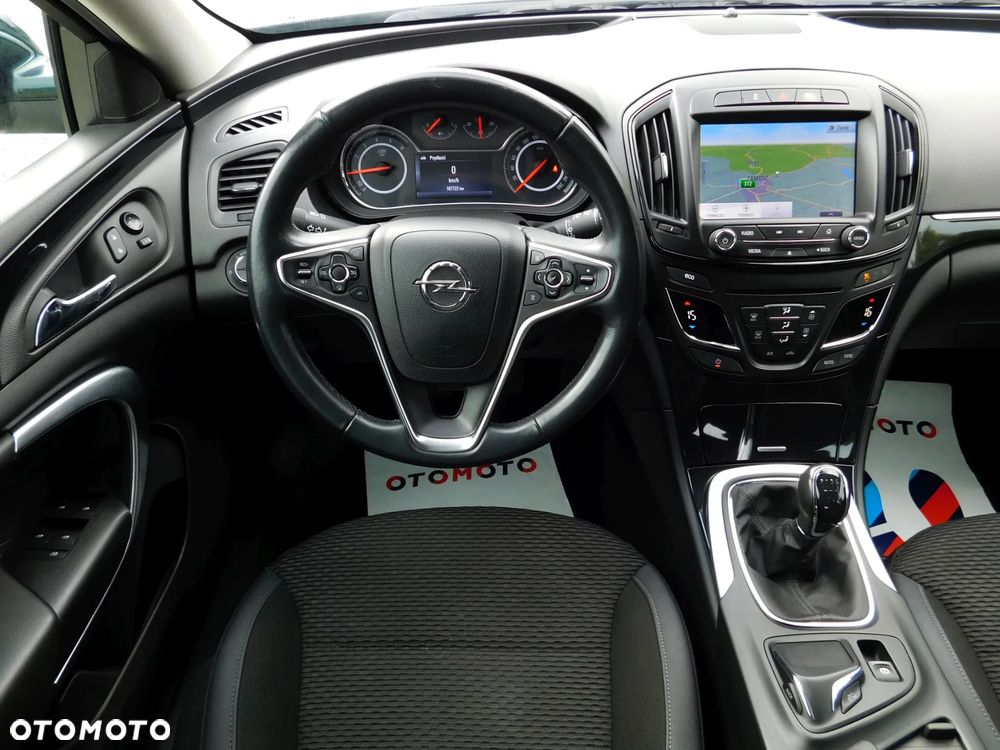 Opel Insignia - 8