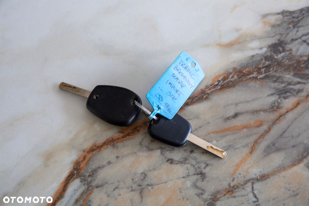 Renault Trafic L2H1 *BRYGADOWY* 5-OSÓB Long - 15