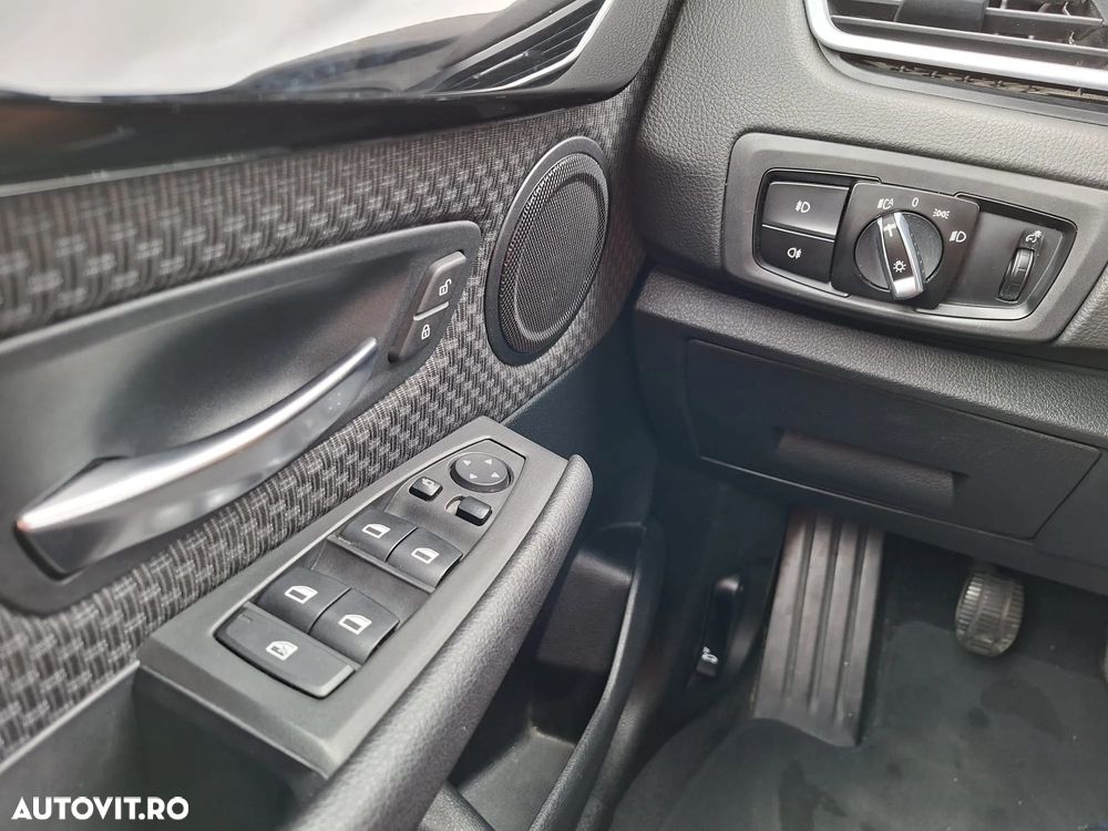 BMW Seria 2 218i Advantage - 15