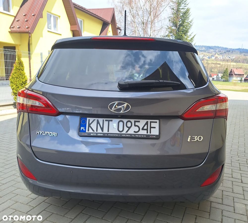 Hyundai i30 1.6 CRDi BlueDrive Go - 14