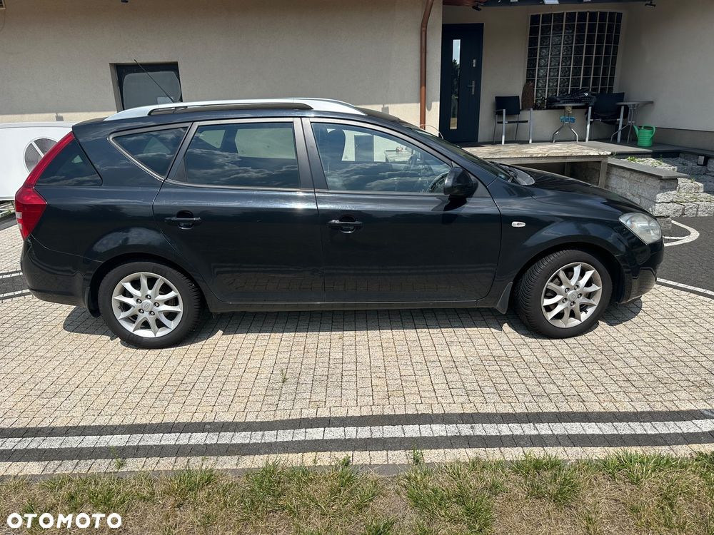 Kia Ceed 2.0 crdi Optimum + - 4