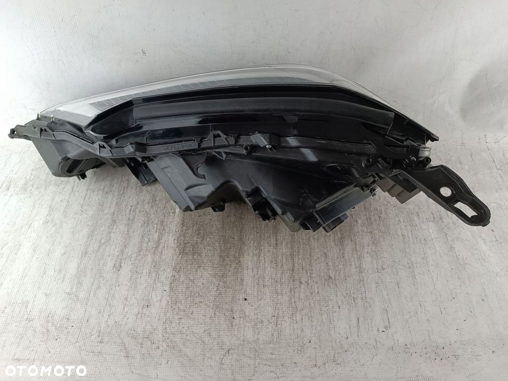 lexus ux 2018-2022 lampa prawa full led - europa - 16