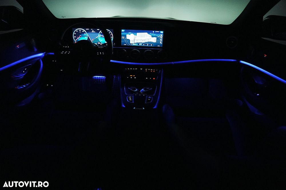 Mercedes-Benz E 300 Aut. - 22