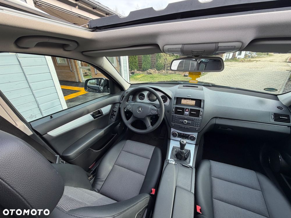 Mercedes-Benz Klasa C 180 Kompressor - 16
