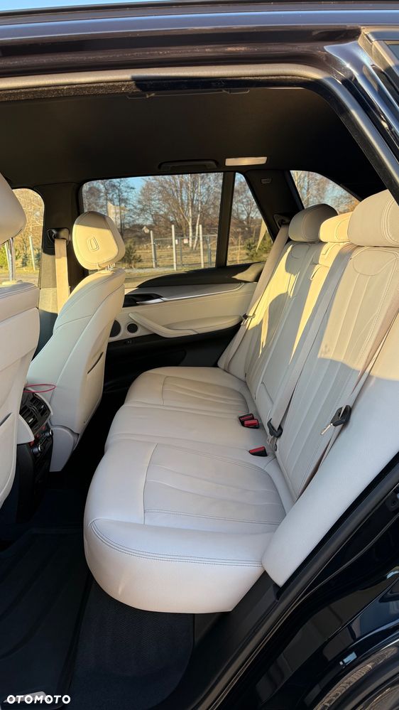 BMW X5 xDrive25d - 27