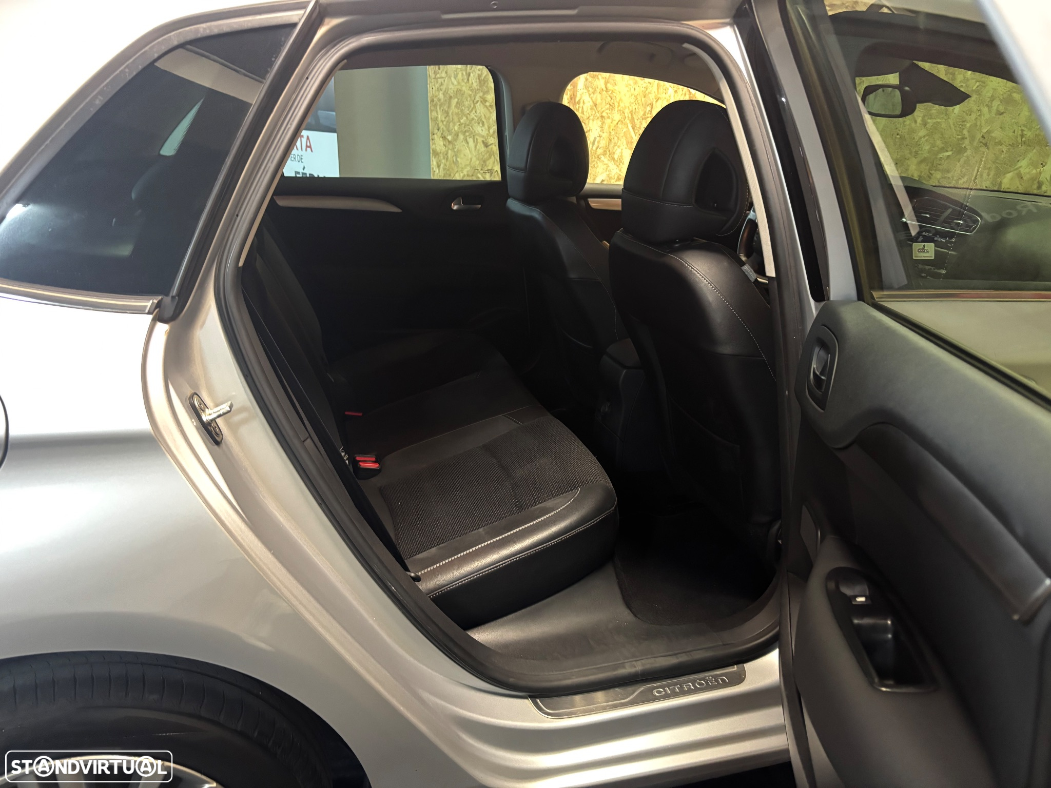 Citroën C4 1.6 e-HDi Exclusive - 12
