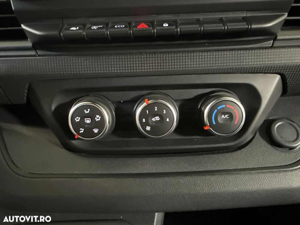 Renault Trafic - 18