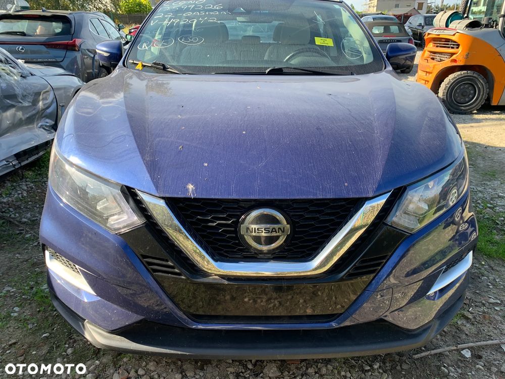 Nissan Qashqai - 1