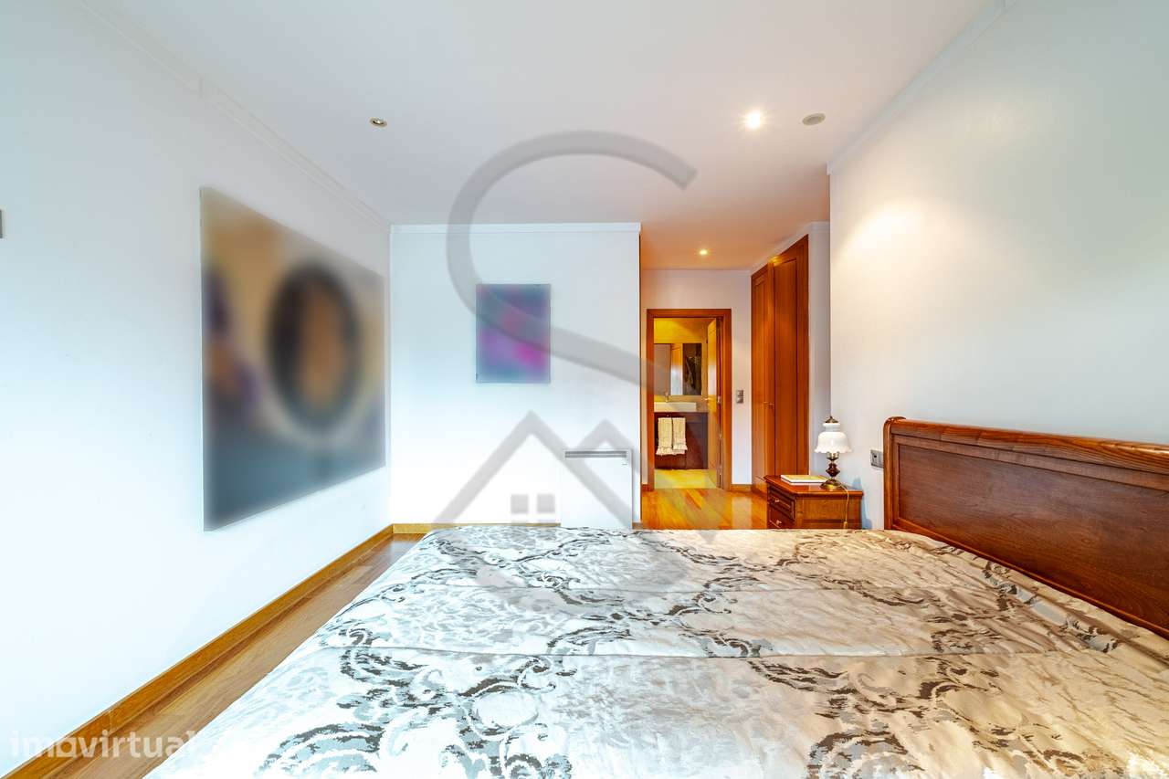 Apartamento T3 de Luxo em Vilar do Paraíso e Mafamude - Grande imagem: 3/36