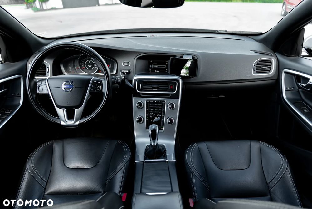 Volvo V60 D2 Kinetic - 25