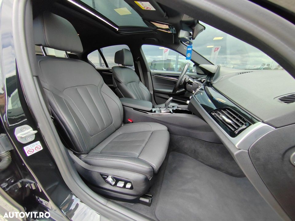 BMW Seria 5 530d xDrive AT - 17