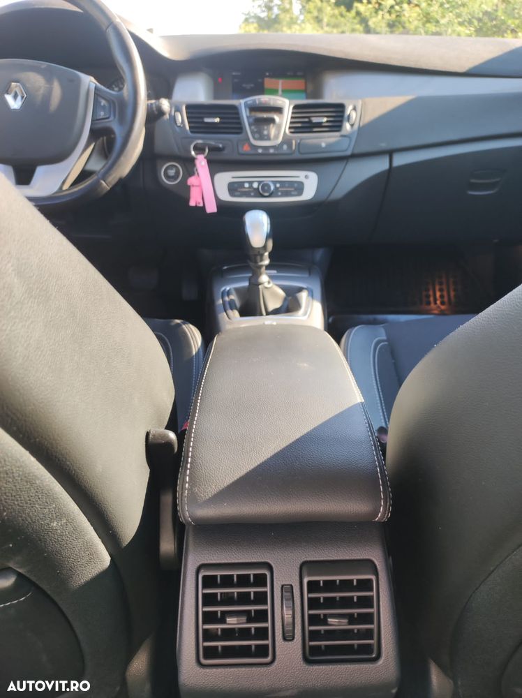 Renault Laguna dCi 110 FAP Limited - 22