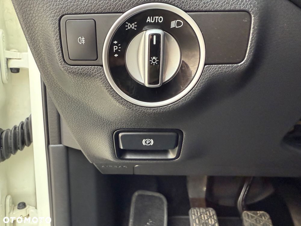 Mercedes-Benz Klasa A 200 (BlueEFFICIENCY) Urban - 19