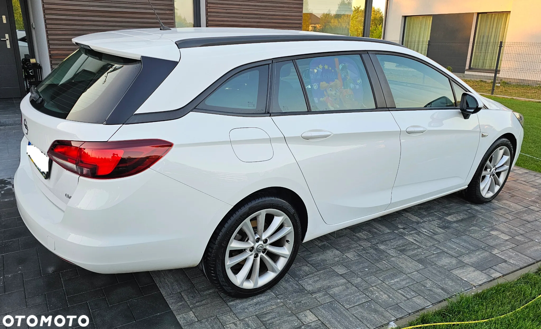 Opel Astra IV 1.6 CDTI Enjoy - 4