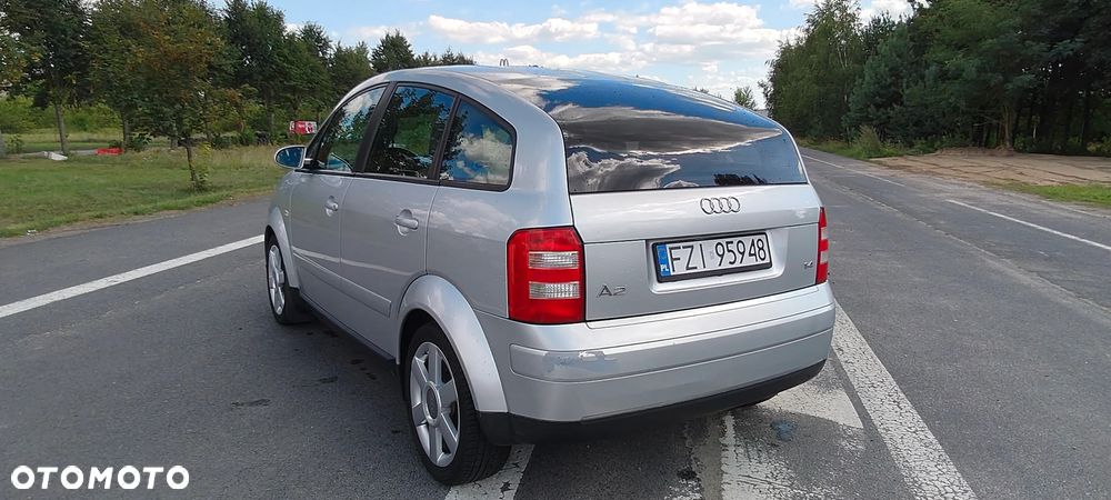 Audi A2 1.4 - 4