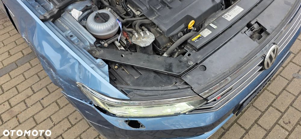 Volkswagen Passat 2.0 TDI SCR DSG 4Motion Business - 9