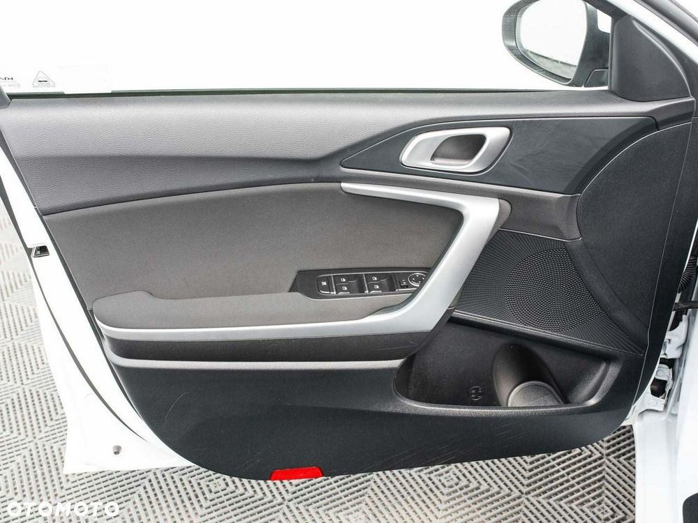 Kia Ceed 1.0 T-GDI S - 10