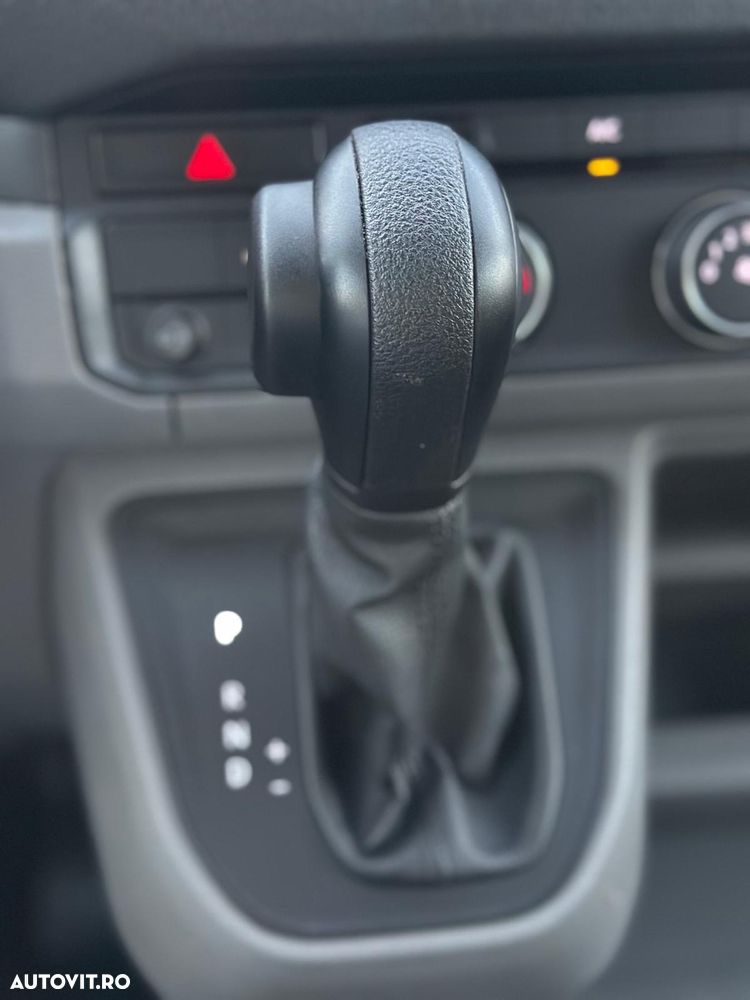 Volkswagen Crafter - 12
