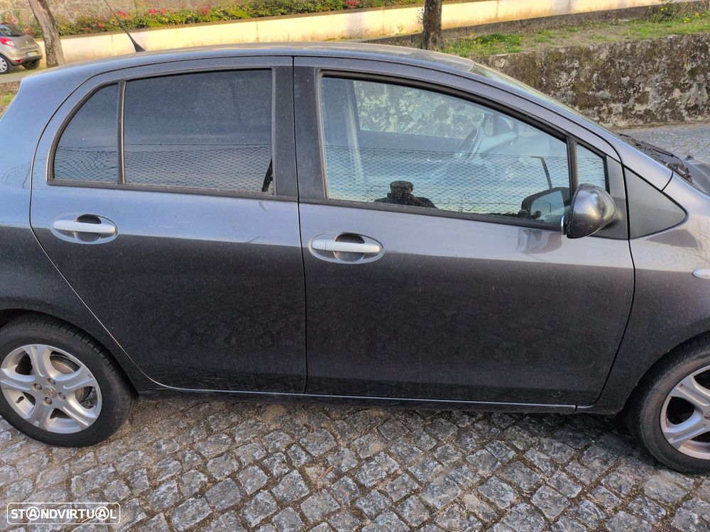 Toyota Yaris 1.0 VVT-i Comfort - 4