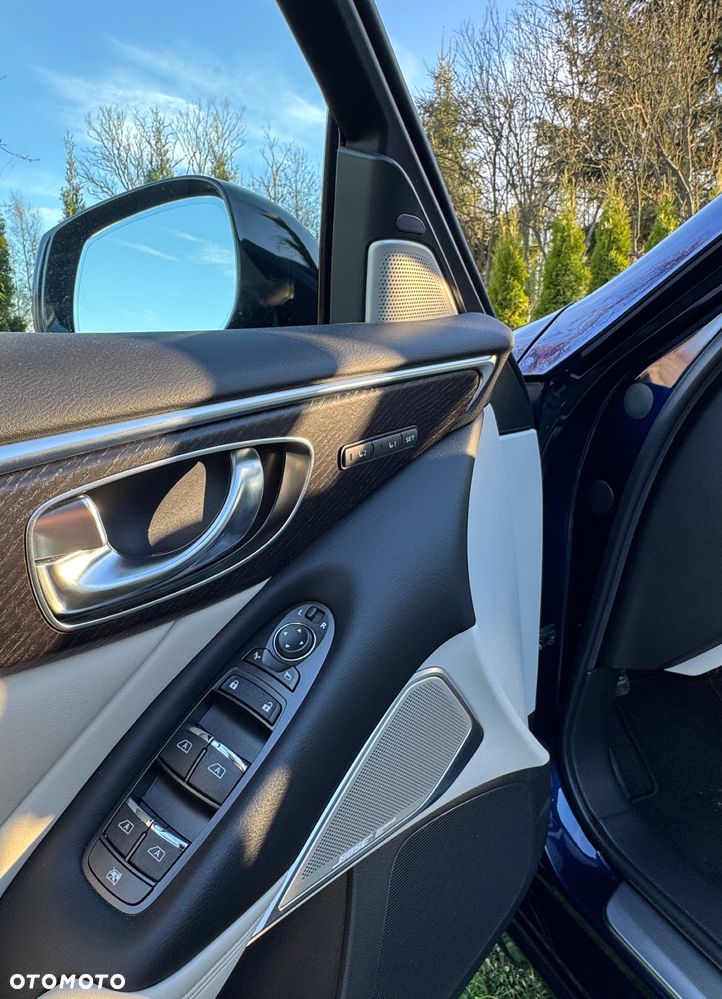 Infiniti Q50 - 17