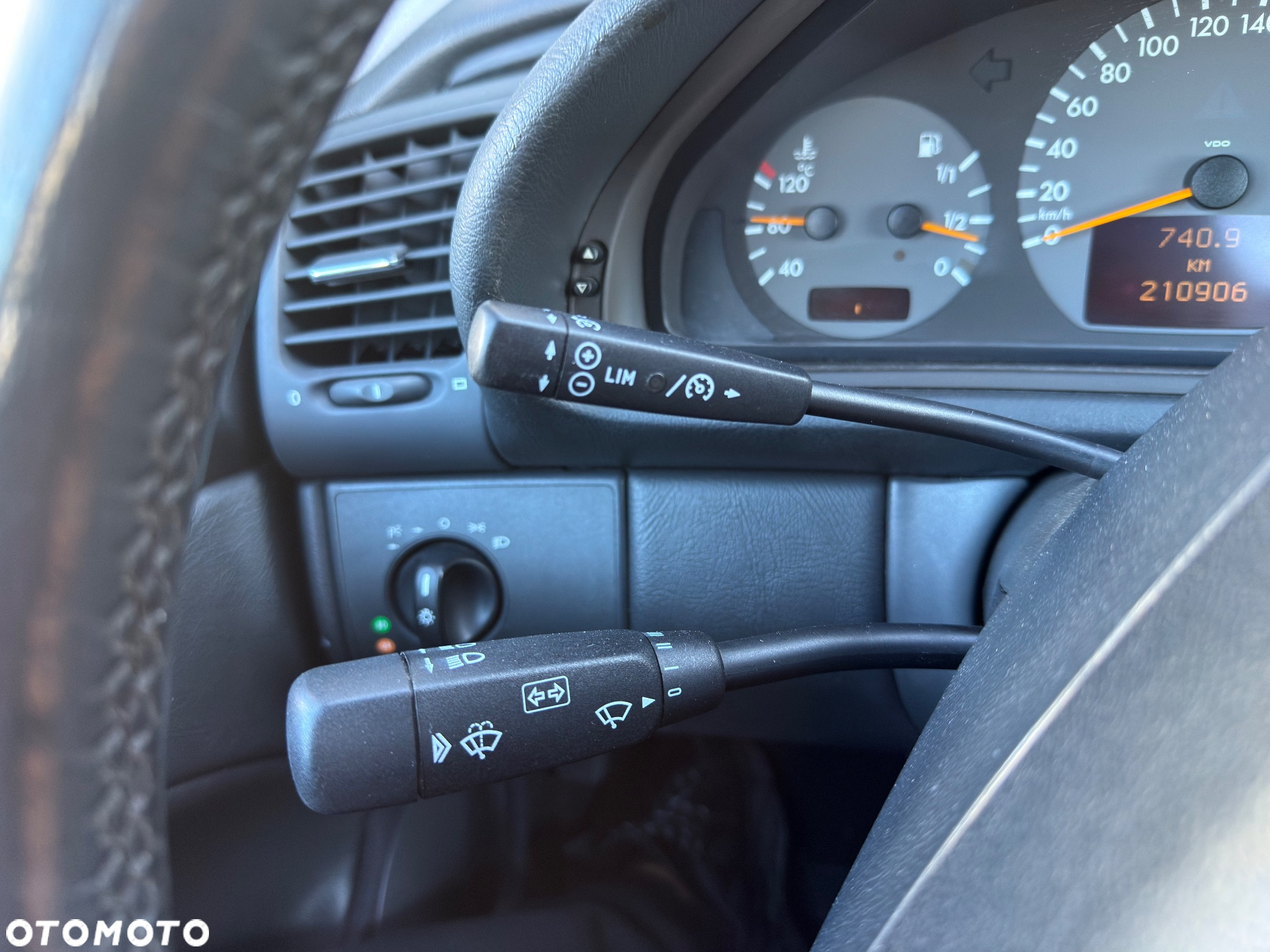 Mercedes-Benz CLK Coupe 320 Avantgarde - 20