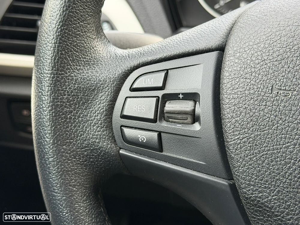 BMW 118 i Advantage - 15