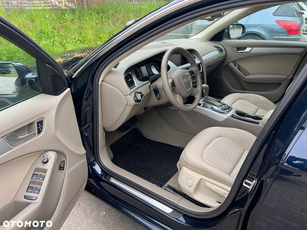 Audi A4 Avant - 8