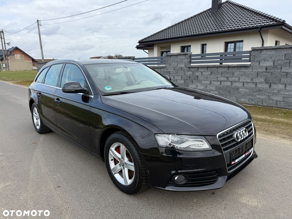 Audi A4 Avant 2.0 TFSI Attraction - 1