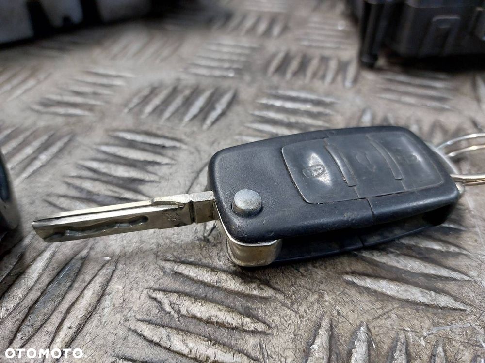 ZESTAW STARTOWY TOURAN I 1.9 TDI 03G906016CD 1K0905851B 1T0920861A - 7