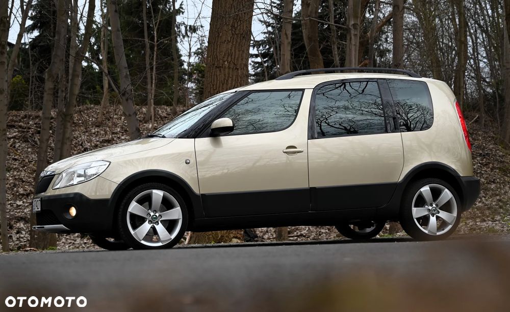 Skoda Roomster 1.2 TSI Scout PLUS EDITION - 13