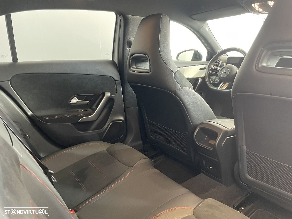 Mercedes-Benz A 250 e - 21